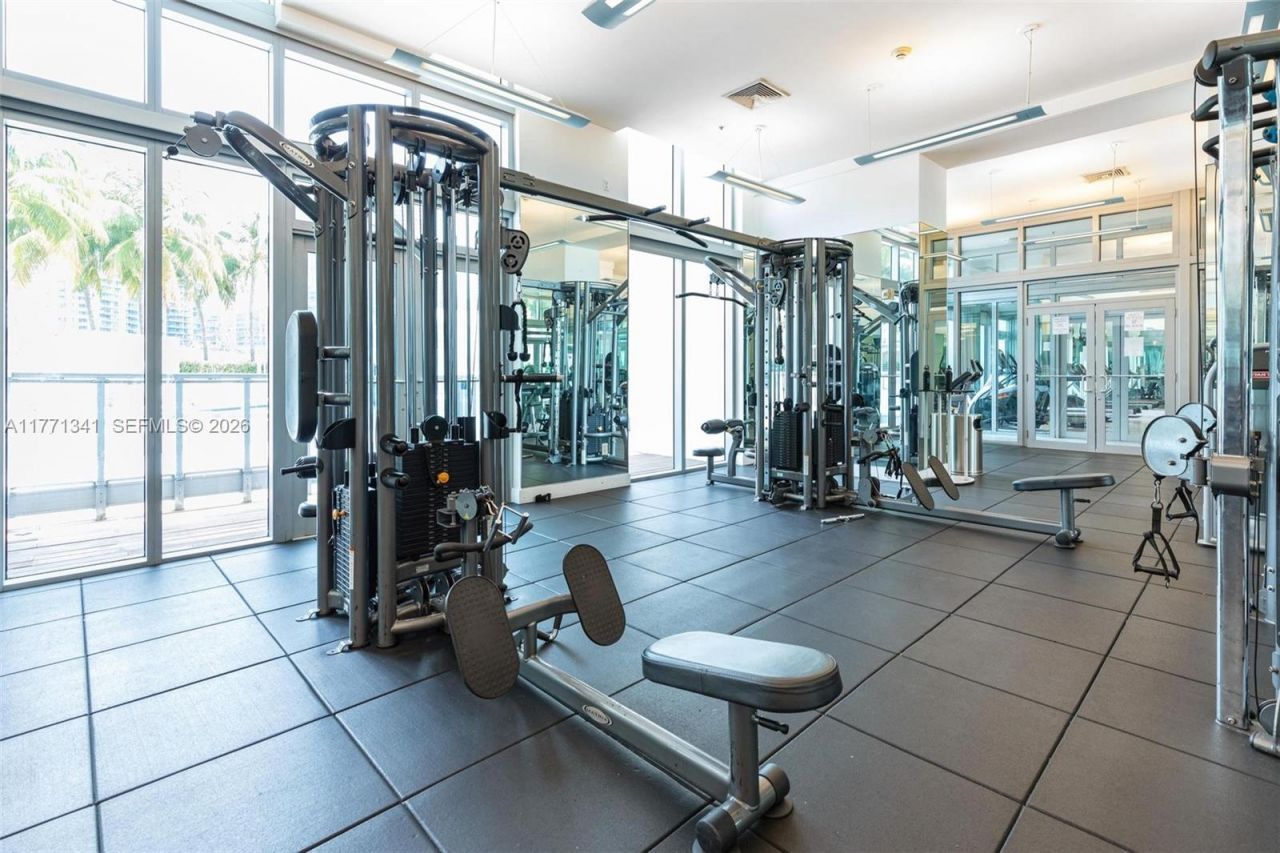 90 SW 3rd St, Unit 4103, Miami, FL 33130 Photo