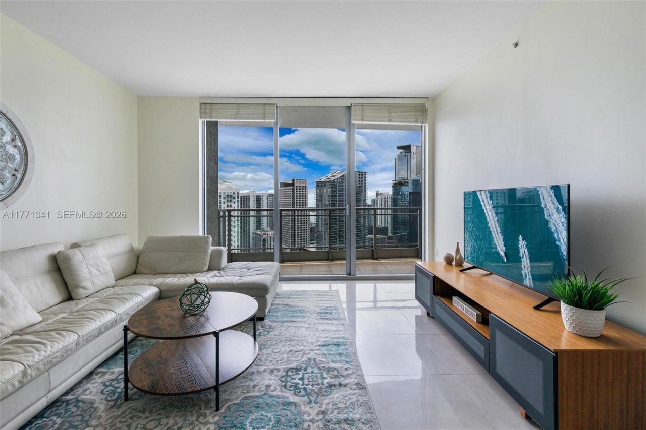 90 SW 3rd St, Unit 4103, Miami, FL 33130 Photo