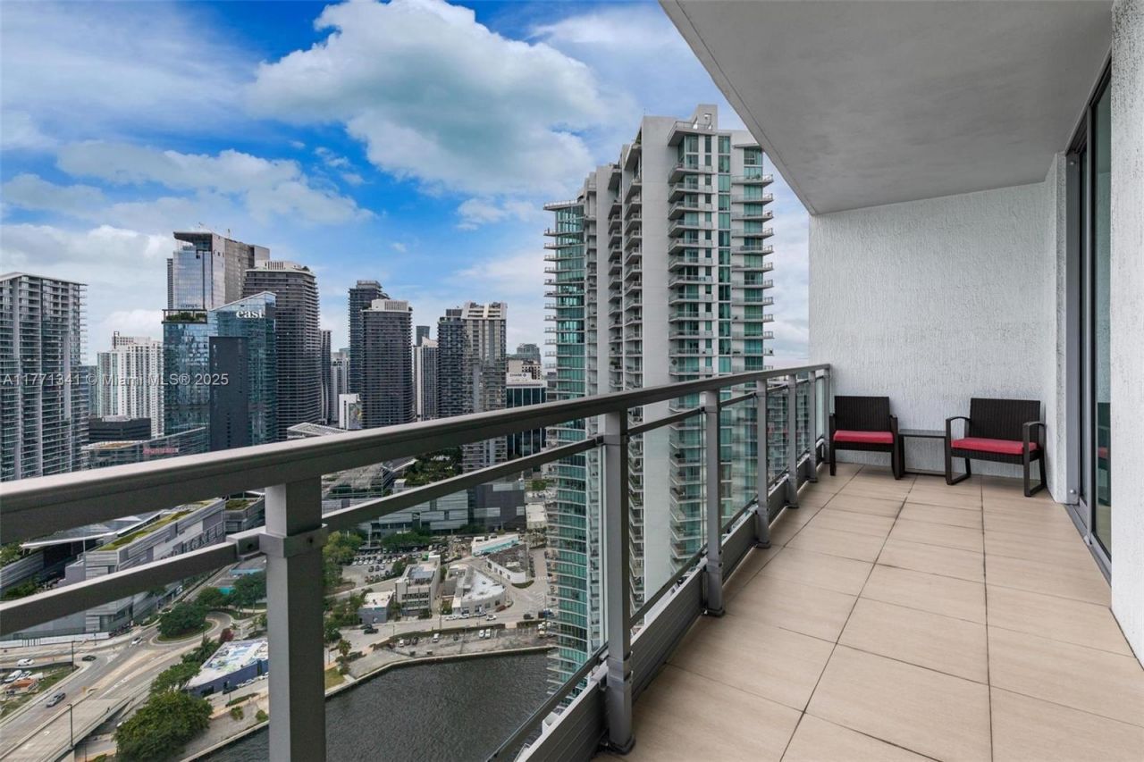 90 SW 3rd St, Unit 4103, Miami, FL 33130 Photo