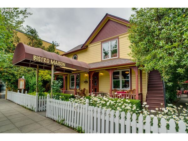 729 NE 3RD ST, McMinnville, OR 97128