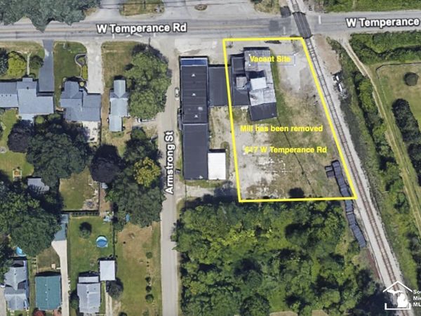 617 W Temperance Road, Temperance, MI 48182