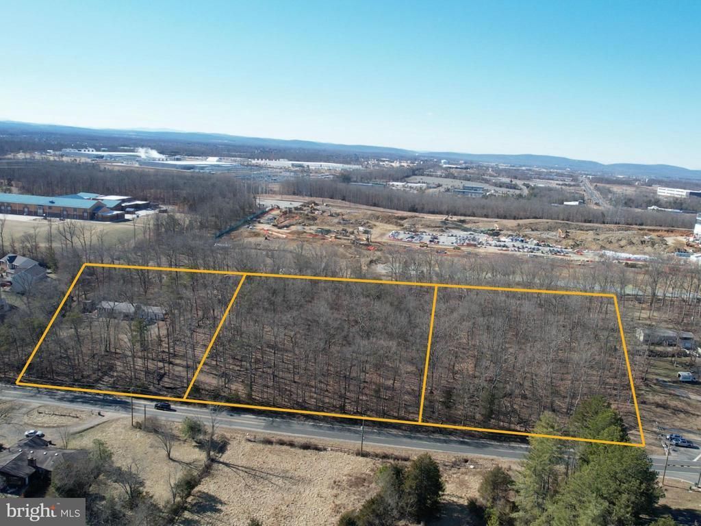 8112 DEVLIN ROAD, BRISTOW, VA 20136