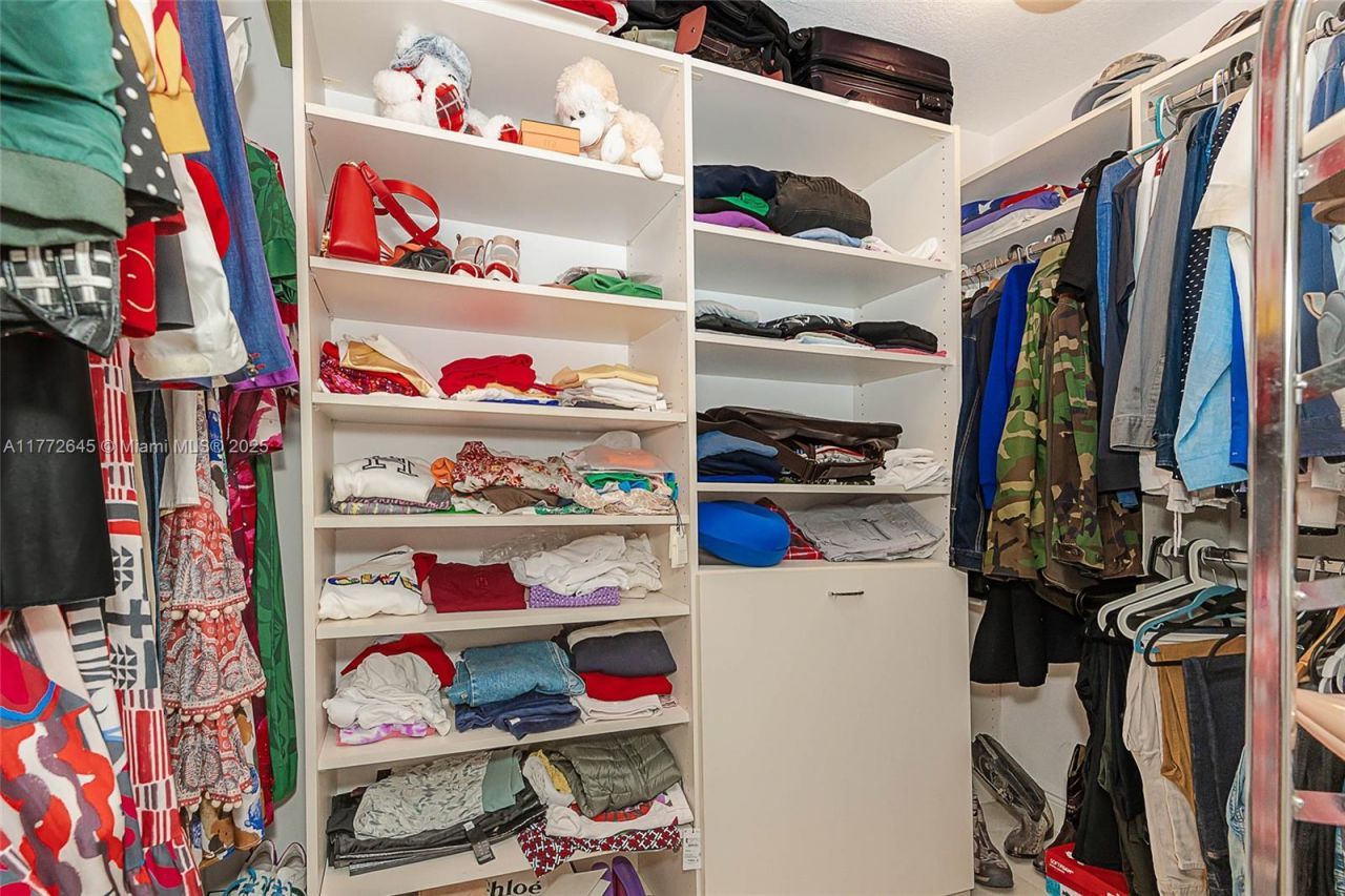 6423 Collins Ave, Unit 309, Miami Beach, FL 33141 Photo