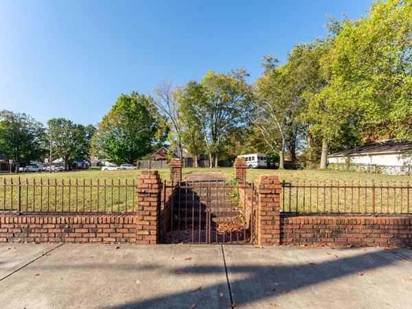 124 Front St, Smyrna, TN 37167