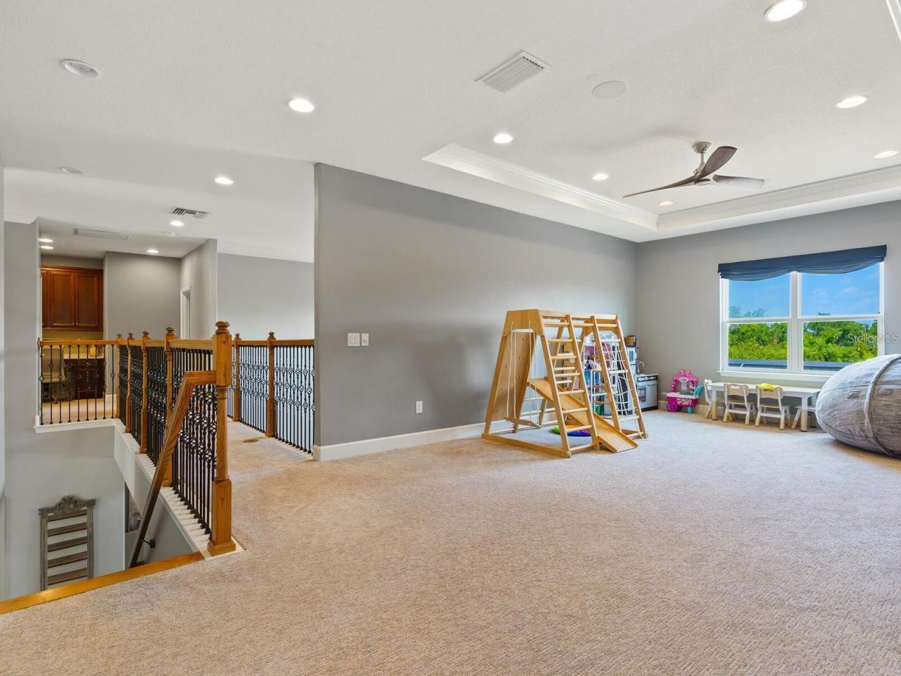5742 Hydrangea Circle, Sarasota, FL 34238 Photo
