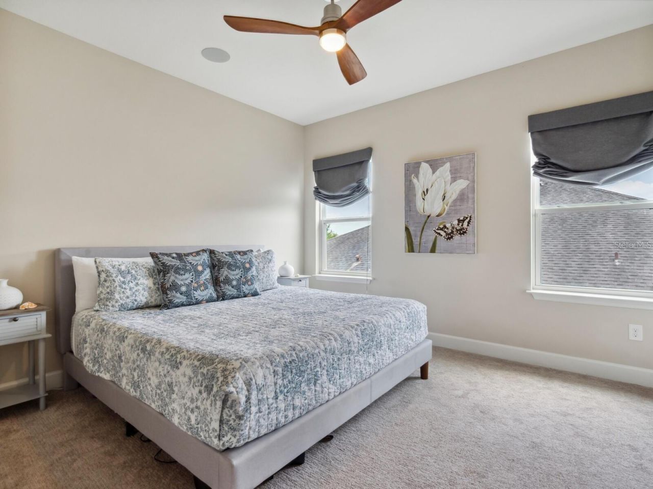 5742 Hydrangea Circle, Sarasota, FL 34238 Photo