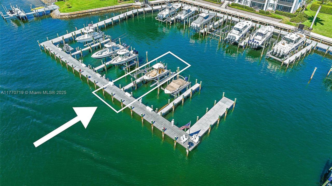 1015 S Bay Colony Drive S, Unit & Slip 17, Juno Beach, FL 33408 Photo