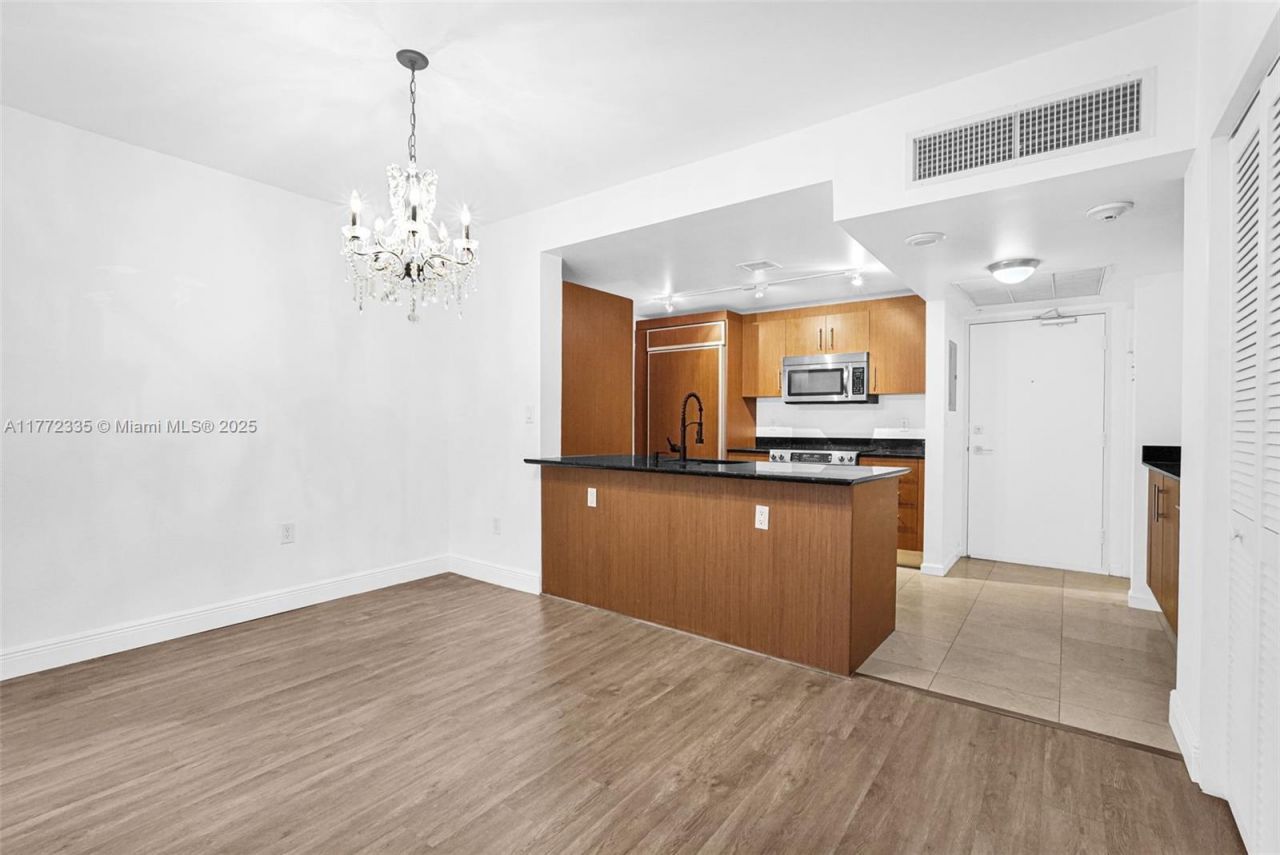 10275 Collins Ave, Unit 312, Bal Harbour, FL 33154 Photo