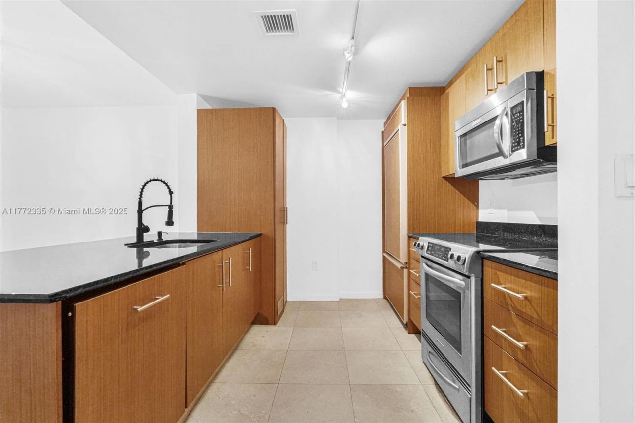 10275 Collins Ave, Unit 312, Bal Harbour, FL 33154 Photo