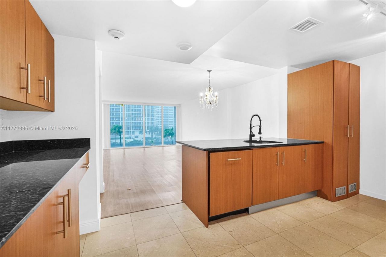 10275 Collins Ave, Unit 312, Bal Harbour, FL 33154 Photo