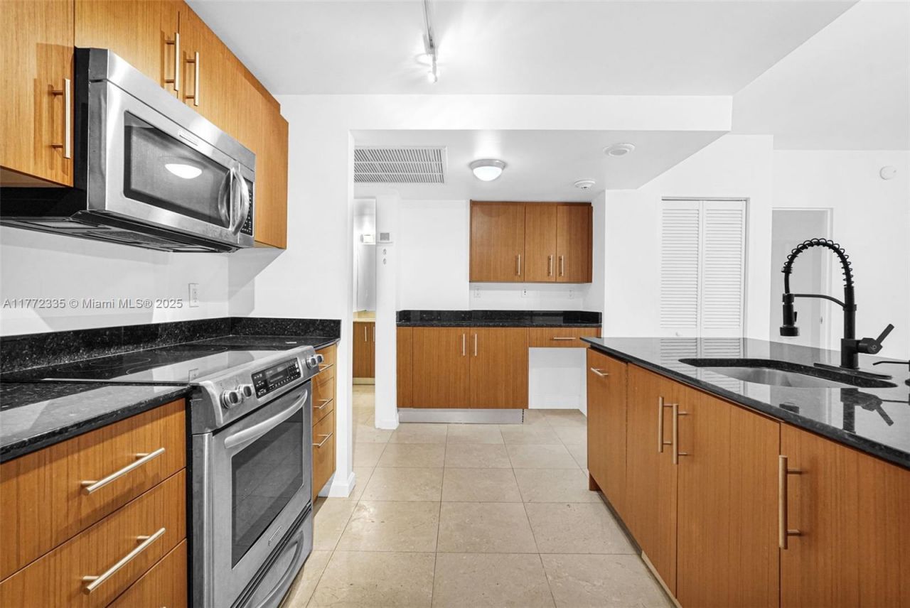 10275 Collins Ave, Unit 312, Bal Harbour, FL 33154 Photo