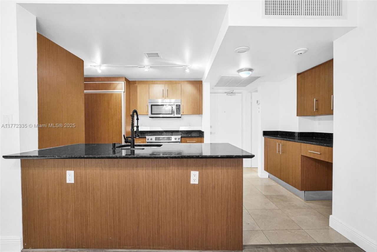 10275 Collins Ave, Unit 312, Bal Harbour, FL 33154 Photo