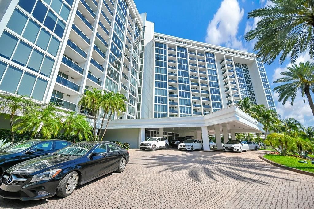 10275 Collins Ave, Unit 312, Bal Harbour, FL 33154 Photo