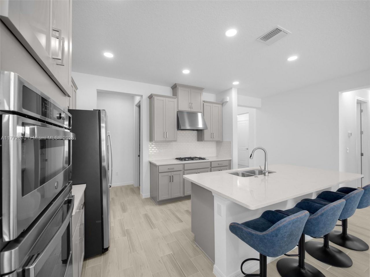 516 SE Ranch Oak Cir, Port Saint Lucie, FL 34984 Photo