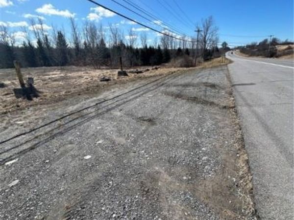 Us-11, Calcium, NY 13616