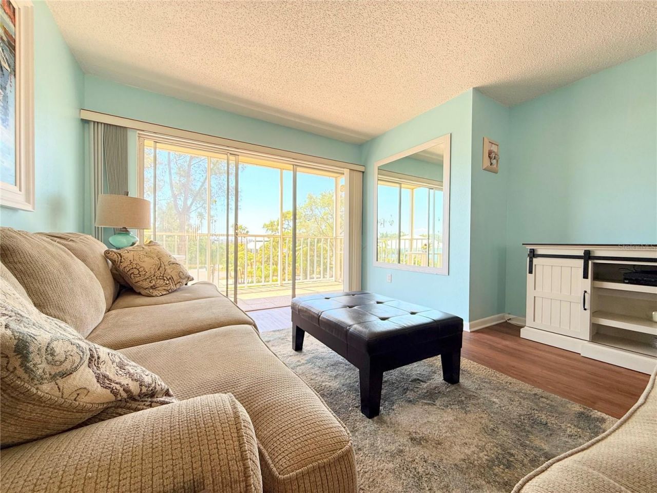 9000 Commodore Drive, Unit 302, Seminole, FL 33776 Photo