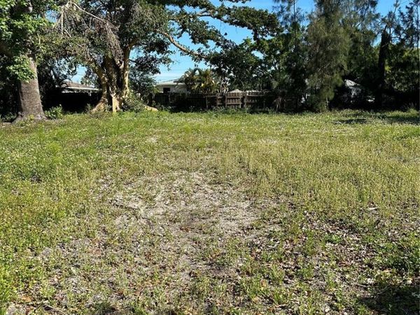 4049 45TH AVENUE N, ST PETERSBURG, FL 33714