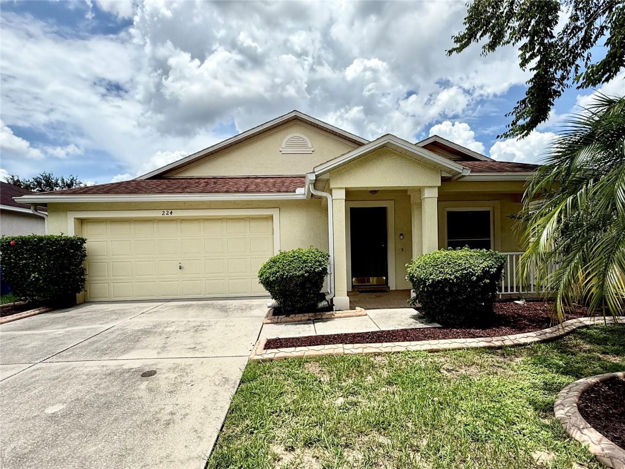 224 Chardonnay Place, Valrico, FL 33594 Main Photo