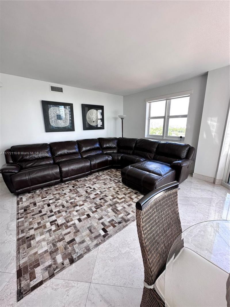 19900 E Country Club Dr, Unit 1012, Aventura, FL 33180 Photo