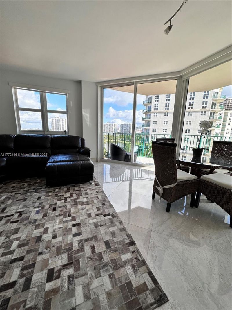 19900 E Country Club Dr, Unit 1012, Aventura, FL 33180 Photo