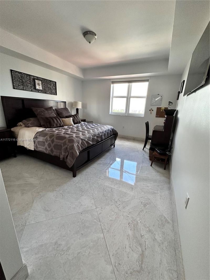 19900 E Country Club Dr, Unit 1012, Aventura, FL 33180 Photo