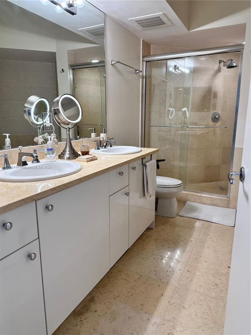 19900 E Country Club Dr, Unit 1012, Aventura, FL 33180 Photo