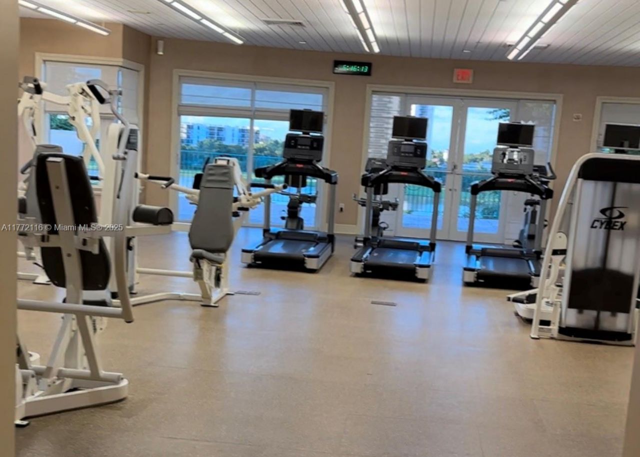 19900 E Country Club Dr, Unit 1012, Aventura, FL 33180 Photo