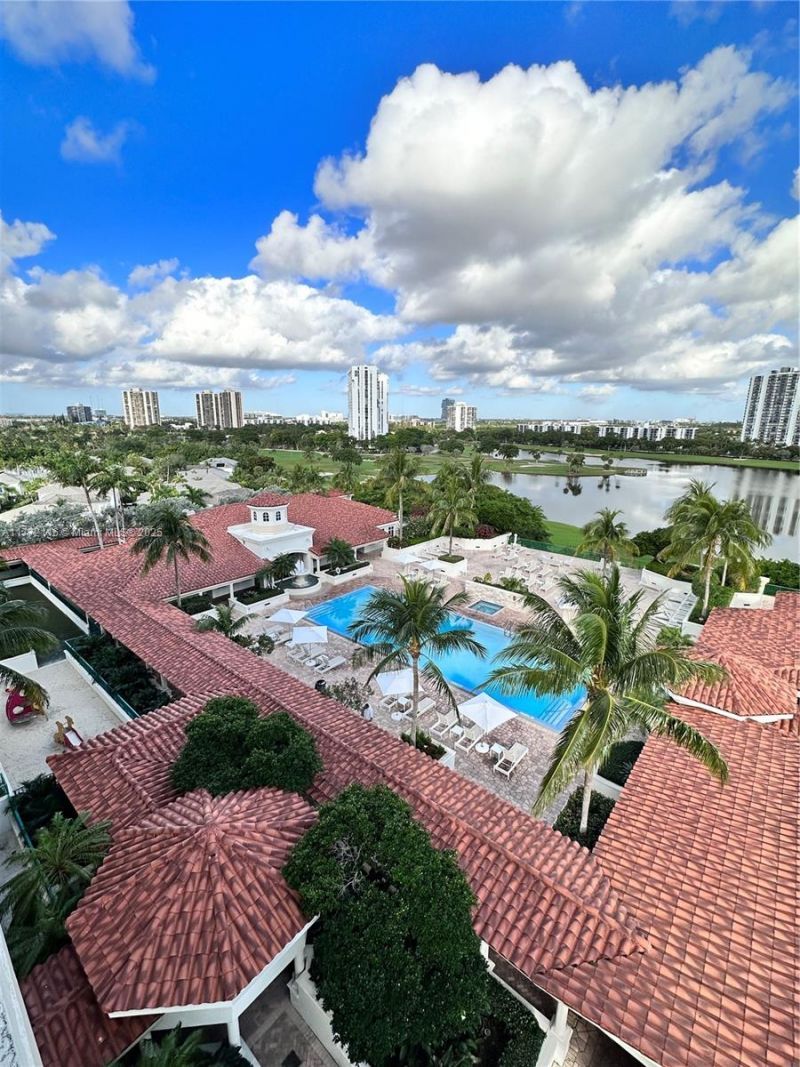 19900 E Country Club Dr, Unit 1012, Aventura, FL 33180 Photo