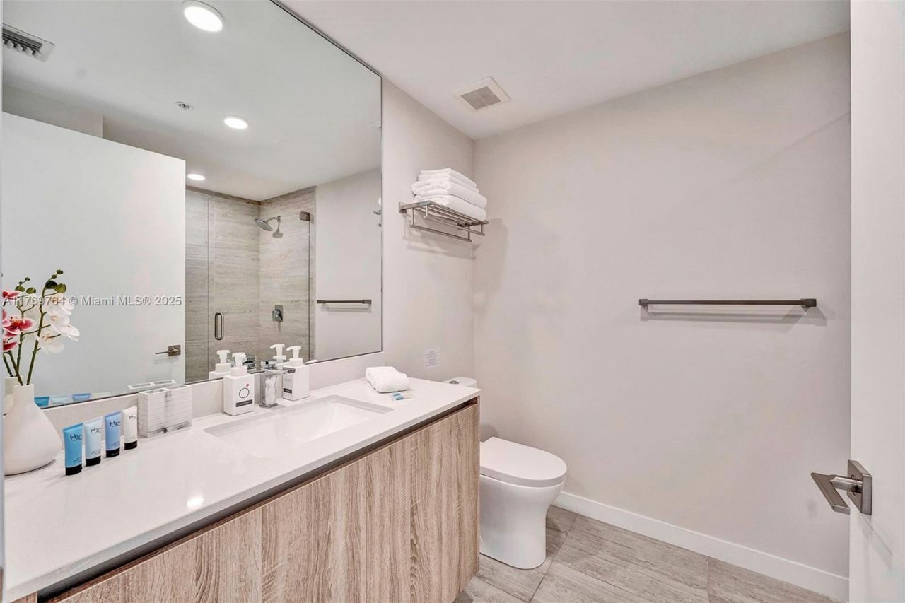 Please Call For Address, Unit S-812, Miami, FL 33137 Photo