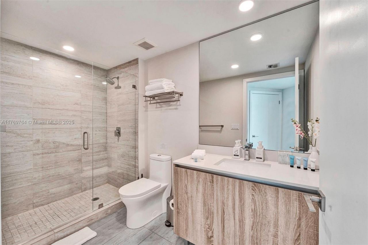 Please Call For Address, Unit S-812, Miami, FL 33137 Photo