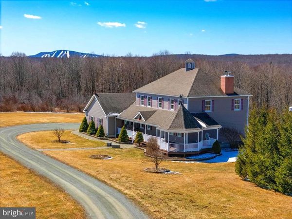 1405 BALL POND RD, THOMPSON, PA 18465