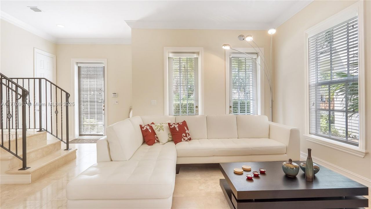 1307 SW 23rd Ct, Fort Lauderdale, FL 33315 Photo