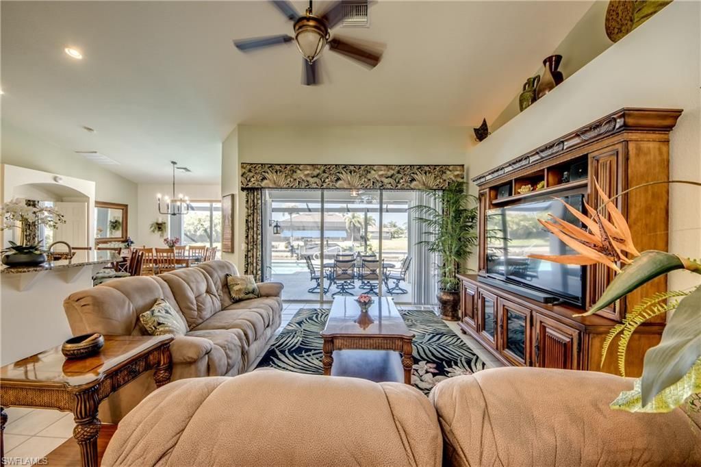 3914 SW 17th Ave, Cape Coral, FL 33914 Photo