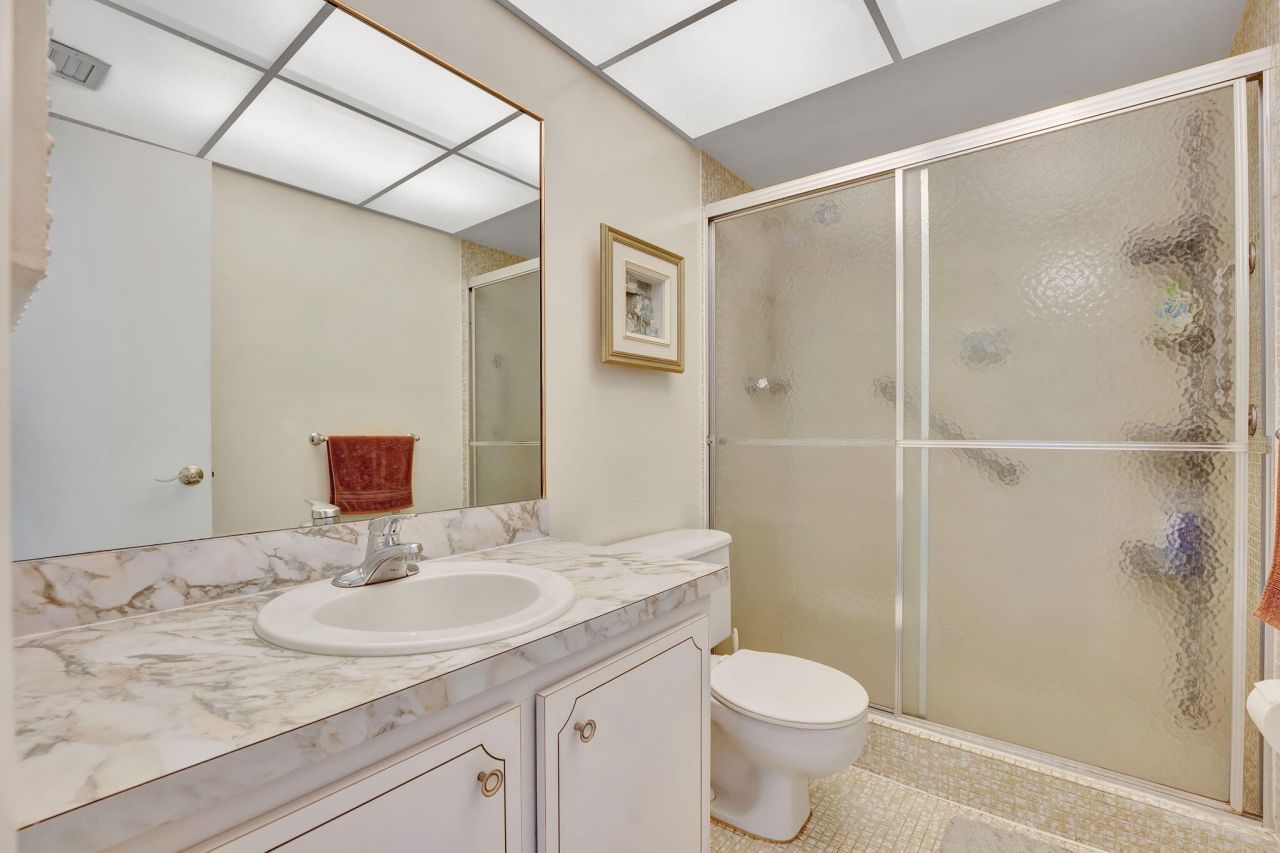 2951 NW 46th Avenue, Unit 403, Lauderdale Lakes, FL 33313 Photo