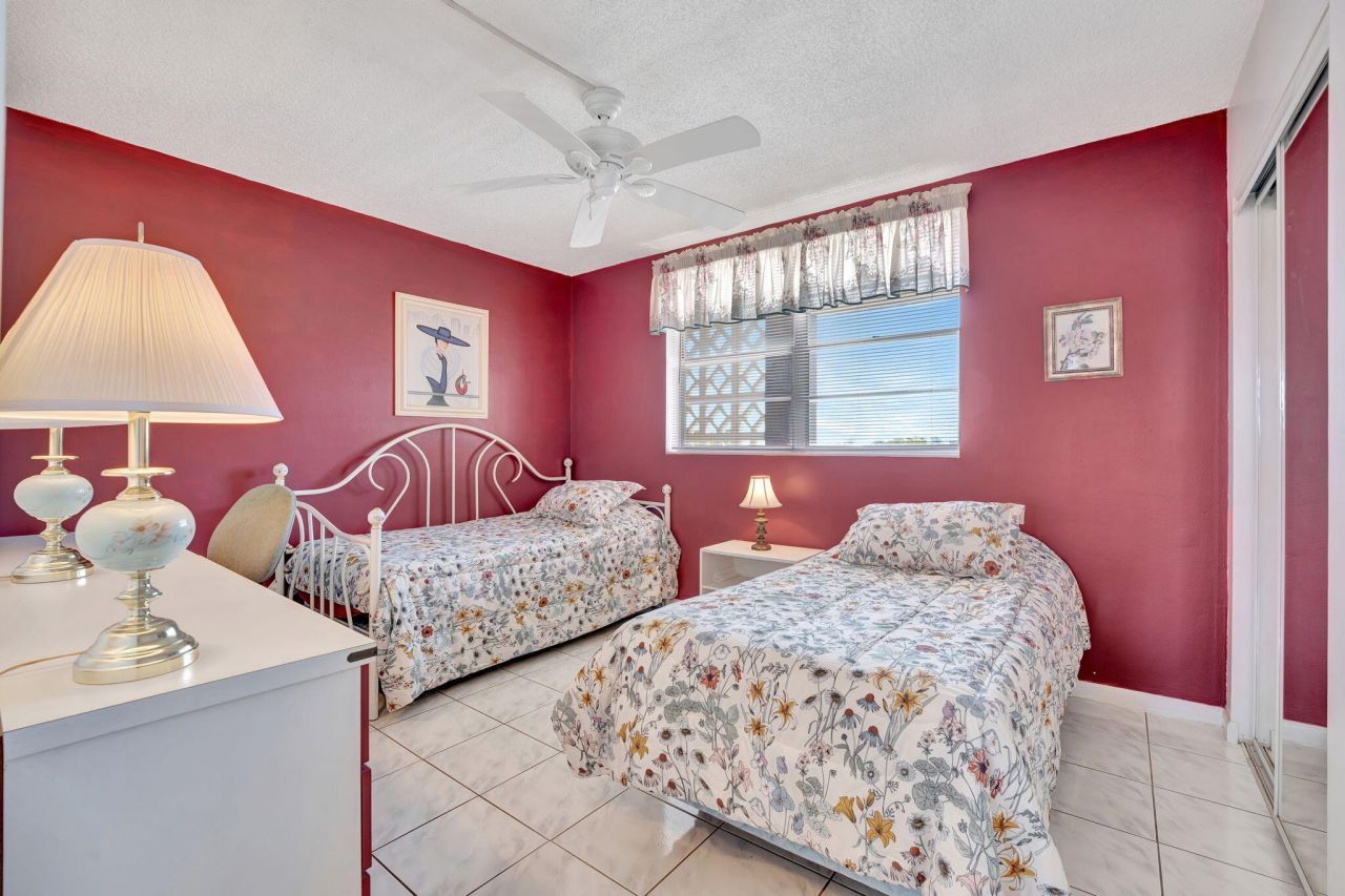 2951 NW 46th Avenue, Unit 403, Lauderdale Lakes, FL 33313 Photo