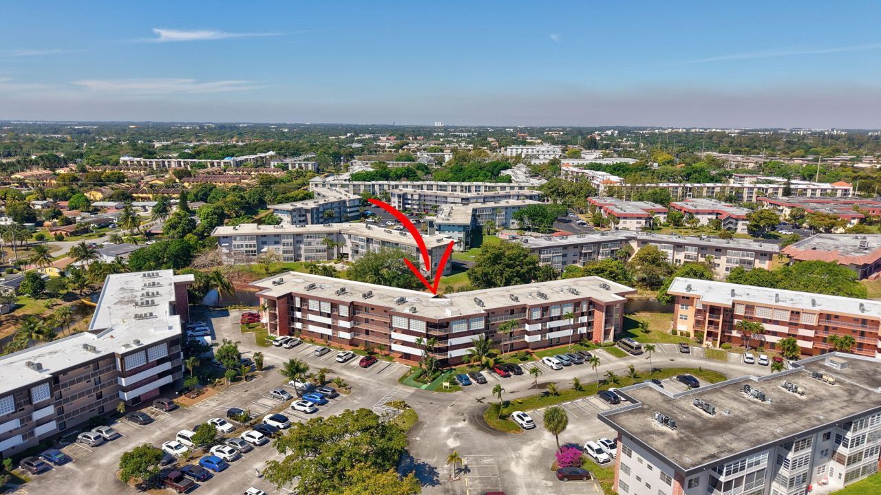2951 NW 46th Avenue, Unit 403, Lauderdale Lakes, FL 33313 Photo