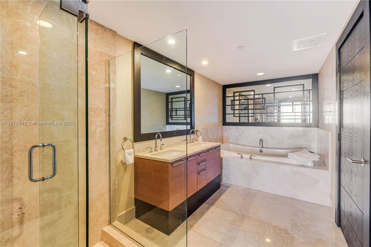 17001 Collins Ave, Unit 2508, Sunny Isles Beach, FL 33160 Photo