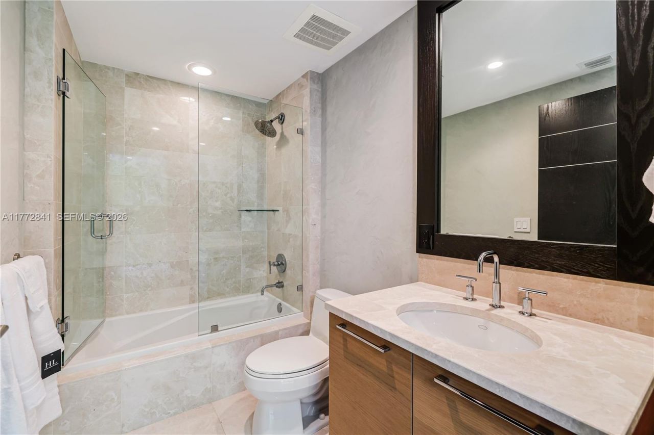17001 Collins Ave, Unit 2508, Sunny Isles Beach, FL 33160 Photo