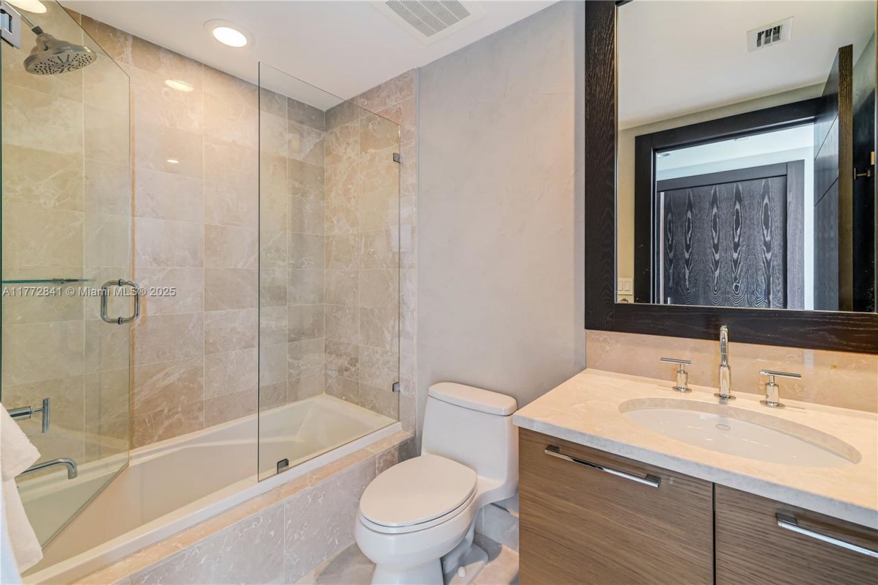 17001 Collins Ave, Unit 2508, Sunny Isles Beach, FL 33160 Photo