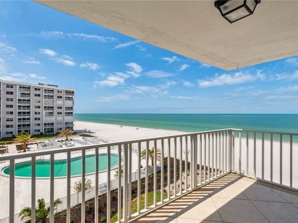 3443 Gulf Shore BLVD N, Unit 403, NAPLES, FL 34103