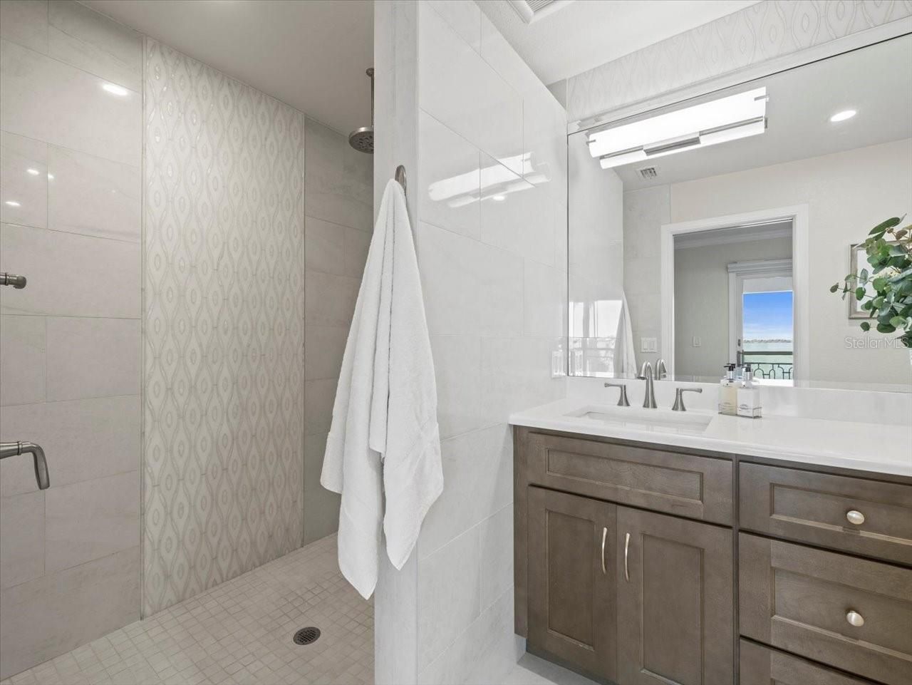 2087 Edgewater Drive, Unit C, Clearwater, FL 33755 Photo