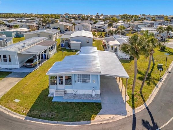128 E SAINT JOHNS WAY, APOLLO BEACH, FL 33572