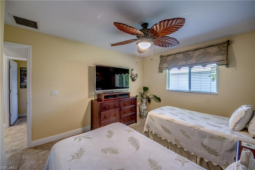 2008 SW 28th Ln, Cape Coral, FL 33914 Photo