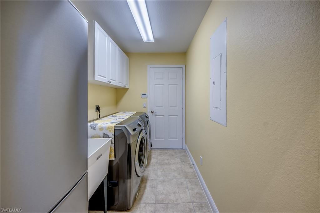 2008 SW 28th Ln, Cape Coral, FL 33914 Photo