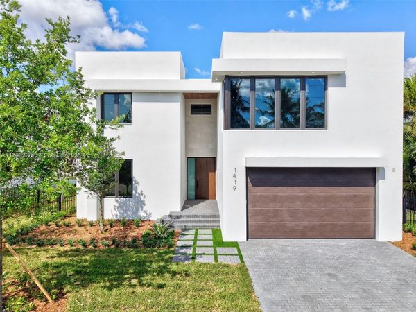 1419 N Lakeside Dr, Lake Worth, FL 33460