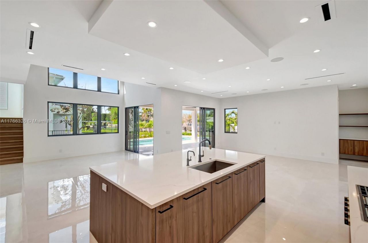 1419 N Lakeside Dr, Lake Worth, FL 33460 Photo