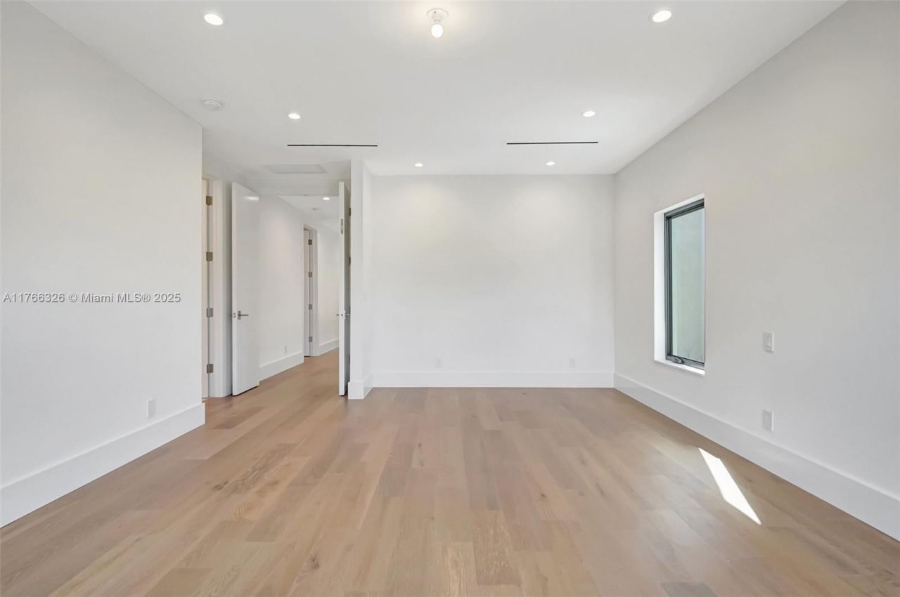 1419 N Lakeside Dr, Lake Worth, FL 33460 Photo