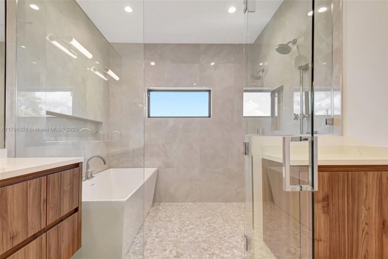 1419 N Lakeside Dr, Lake Worth, FL 33460 Photo