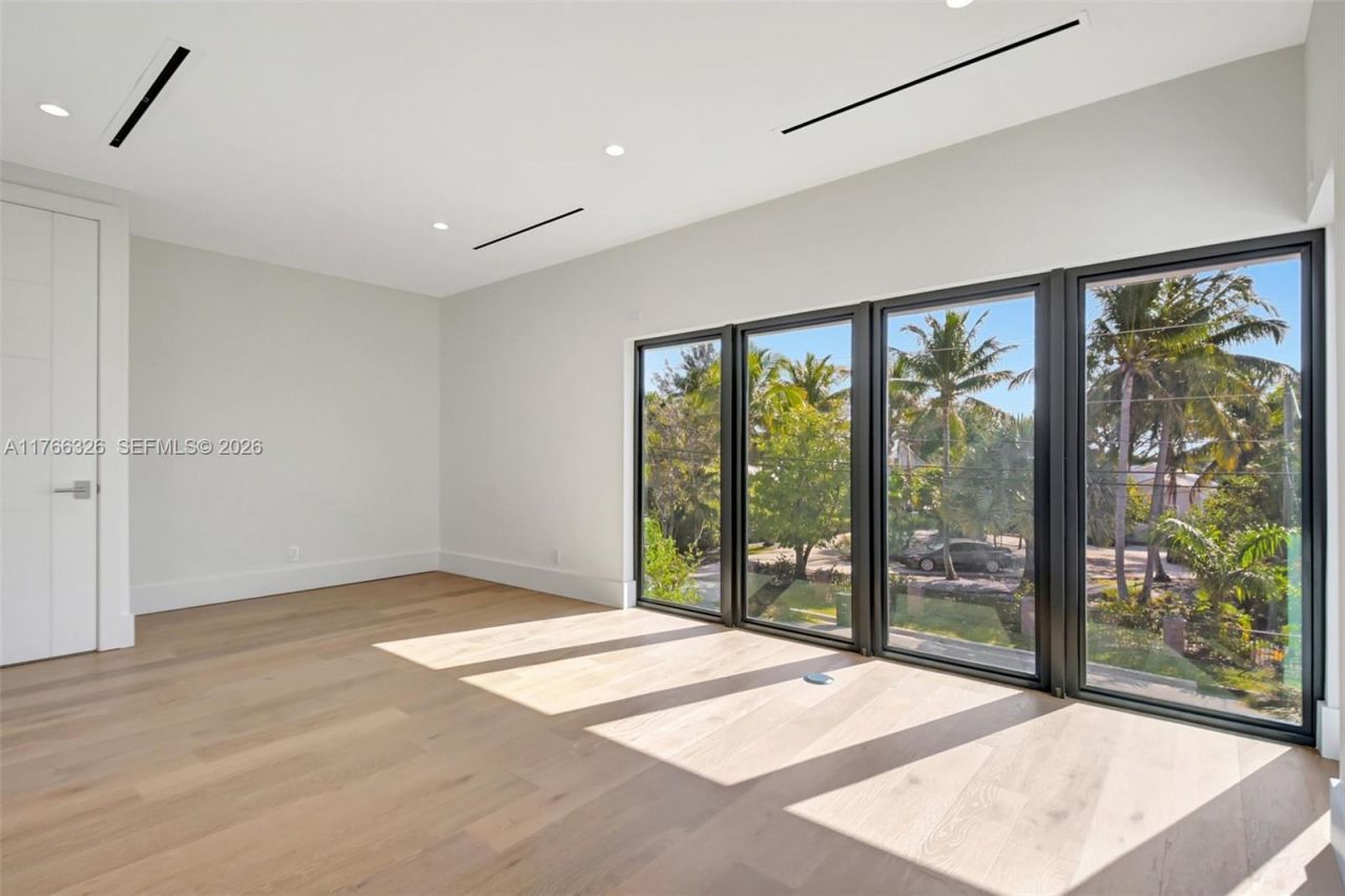 1419 N Lakeside Dr, Lake Worth, FL 33460 Photo