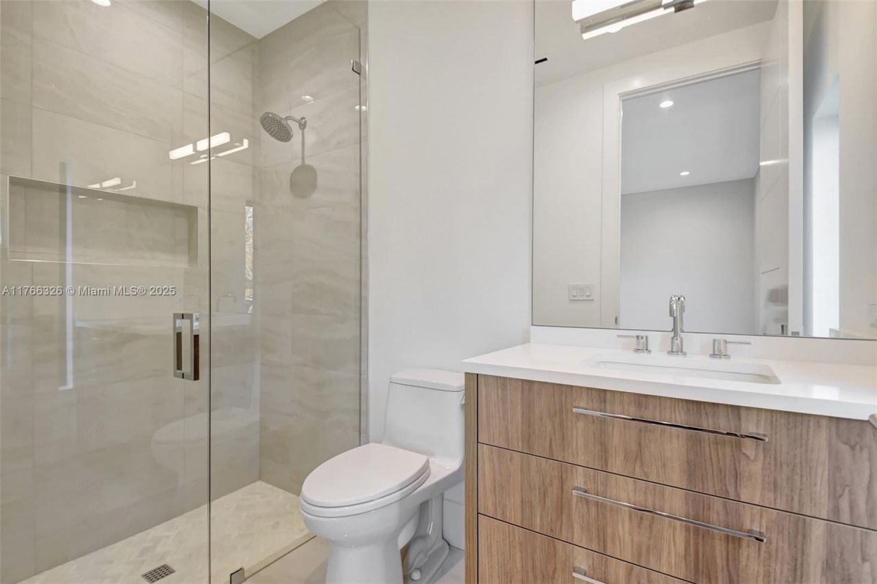 1419 N Lakeside Dr, Lake Worth, FL 33460 Photo